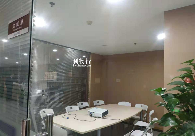 东方海外大厦写字楼139m2办公室4.50元/m2/天 中等装修