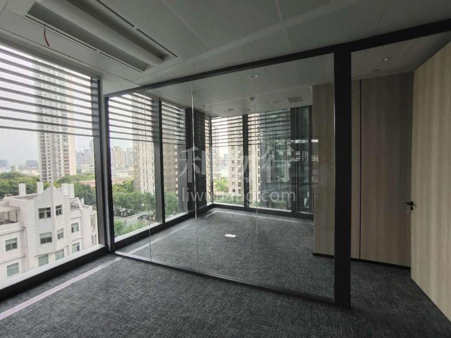 东亚银行金融大厦写字楼337m2办公室8.50元/m2/天 中等装修
