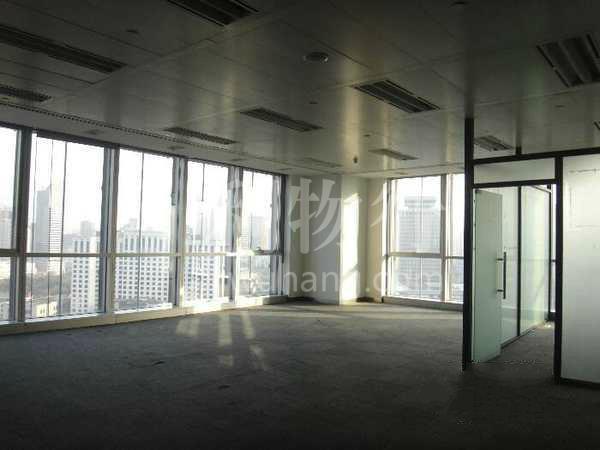 交通大厦写字楼173m2办公室3.50元/m2/天 中等装修