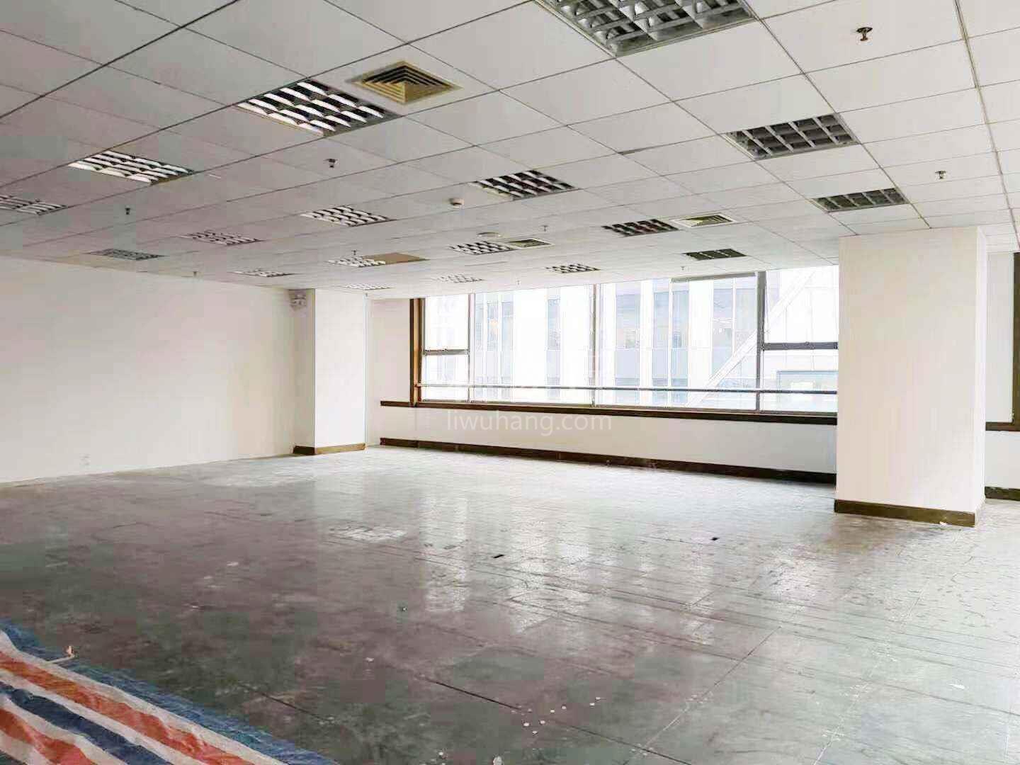 港陆黄浦中心写字楼255m2办公室4.50元/m2/天 中等装修