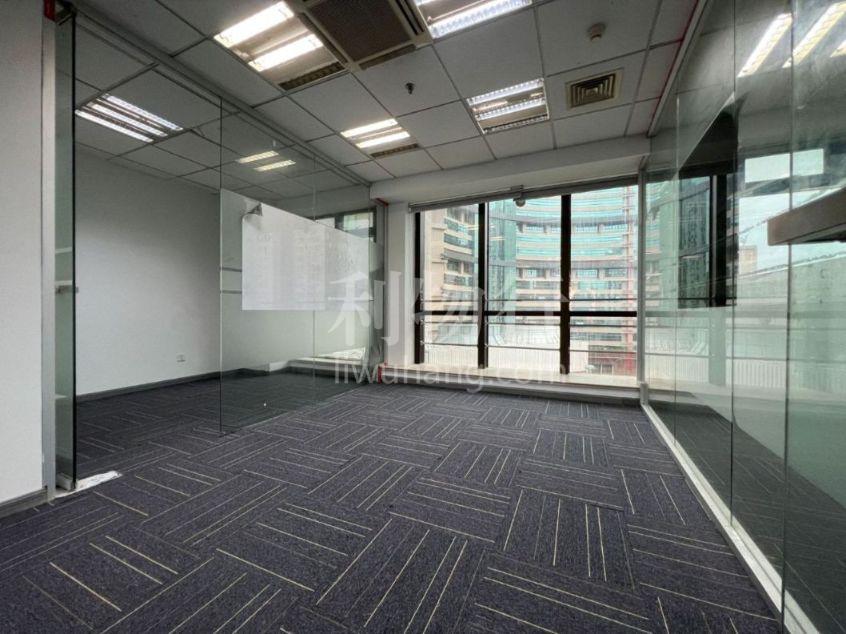 均瑶国际广场写字楼300m2办公室4.00元/m2/天 中等装修