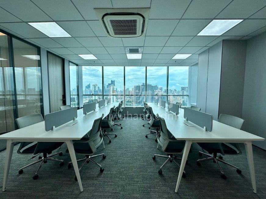 徐家汇国际大厦写字楼200m2办公室4.80元/m2/天 精装修 